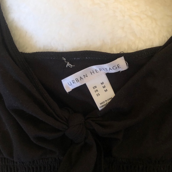 🌺 URBAN HERITAGE TIE-FRONT KEYHOLE CAMI SOFT - Picture 8 of 8